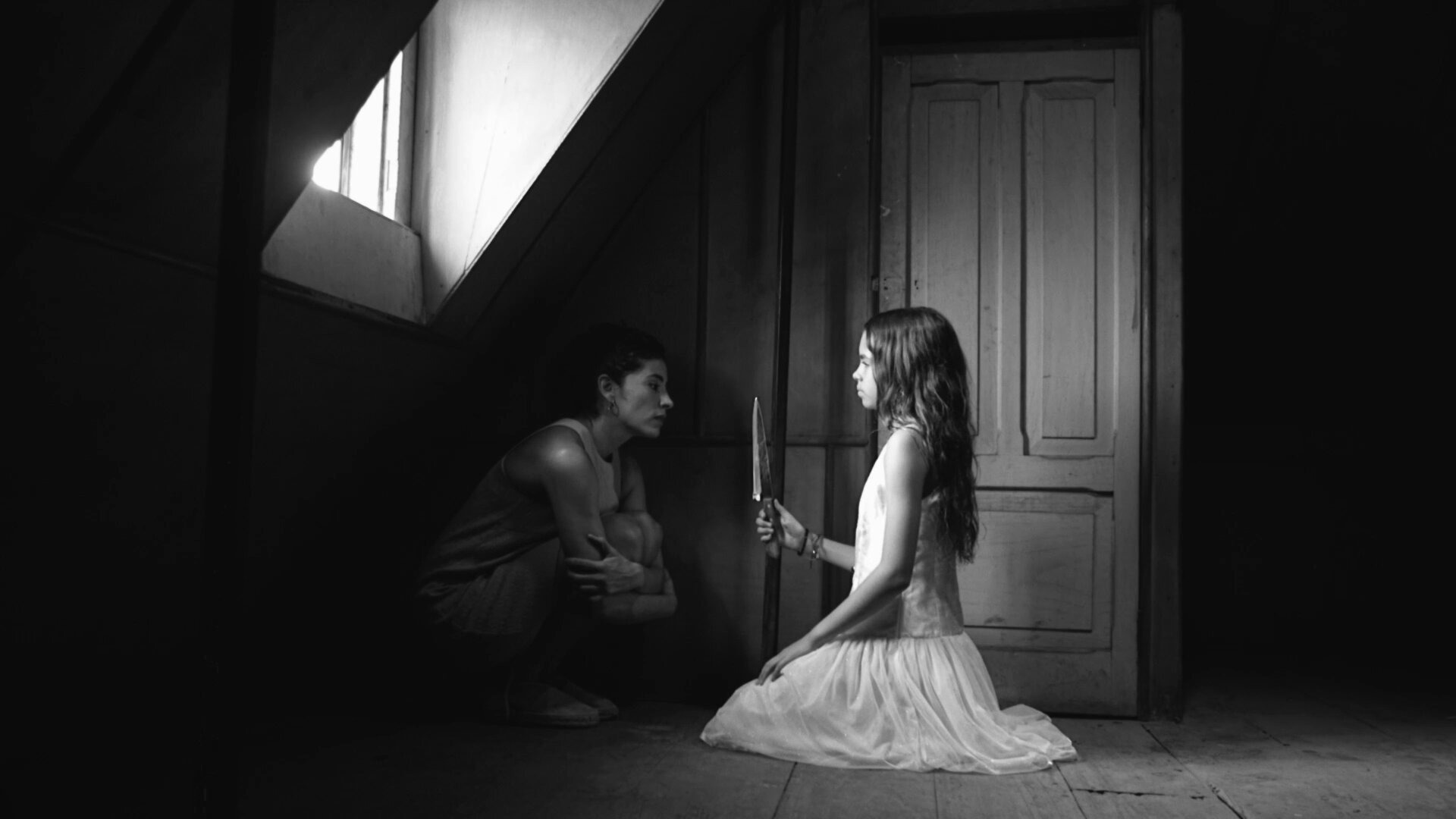 Cinco razones para ver 'Polvo de gallo' en el FIC Monterrey 1 Cinco razones para ver 'Polvo de gallo' en el FIC Monterrey