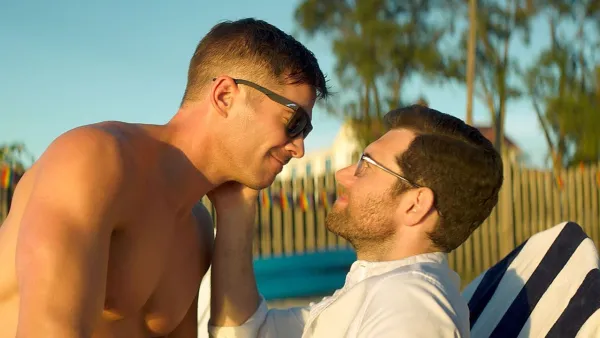 Bros: amor gay para audiencia hetero | Crítica