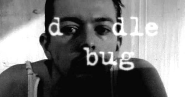 Doodlebug cortometraje christopher nolan 1