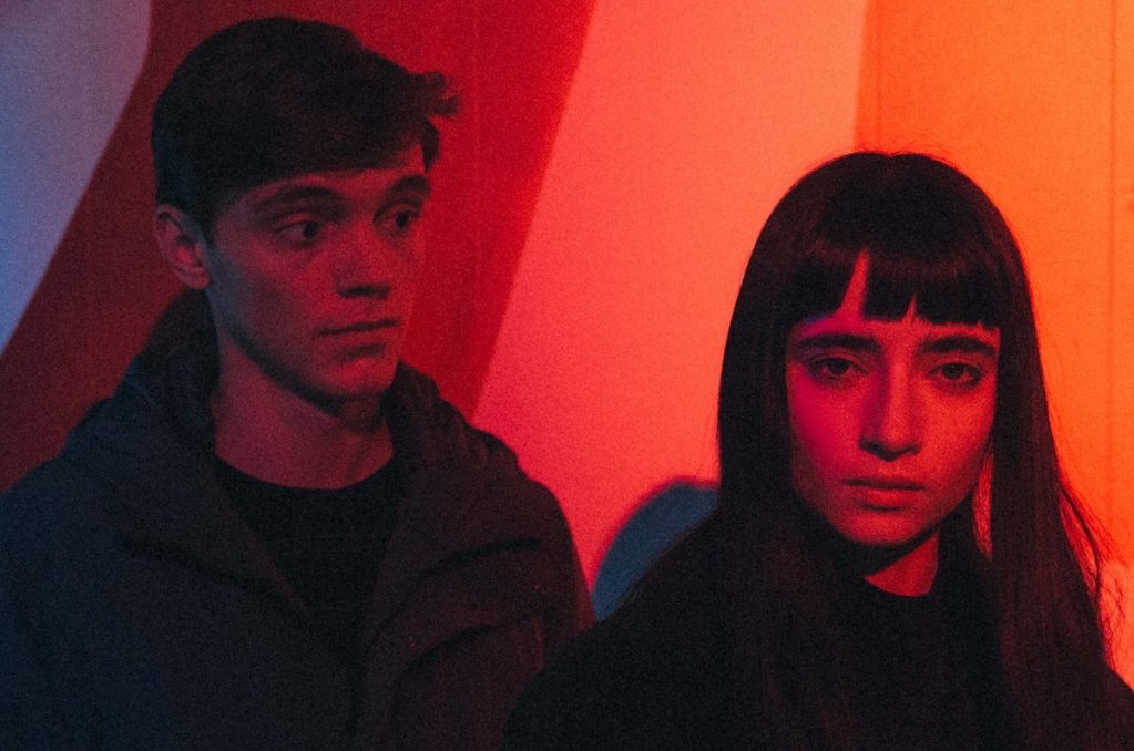 Crítica de 'Vampira humanista busca suicida': el moderno acto de no herir a los otros 1 Crítica de 'Vampira humanista busca suicida' (Ariane Louis-Seize)