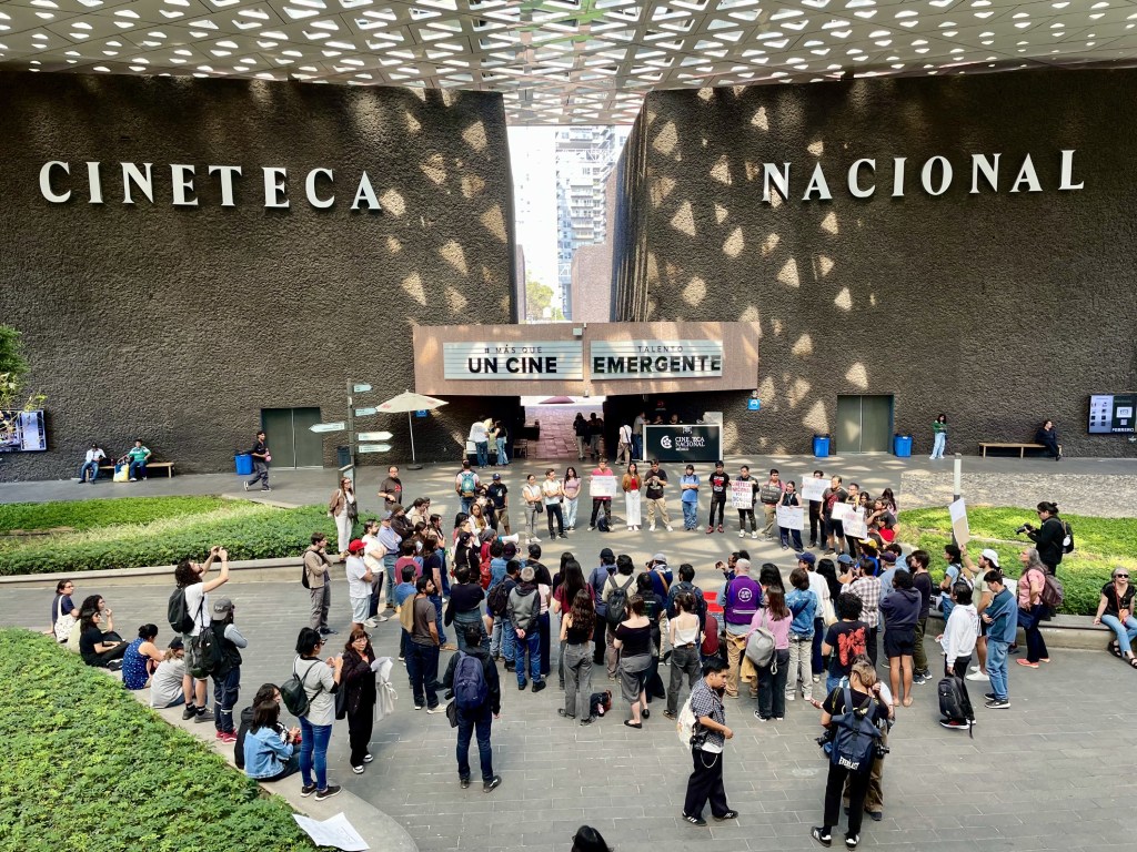 No es falta de amor, es falta de derechos: siguen las exigencias de trabajadores de la Cineteca Nacional 1 No es falta de amor, es falta de derechos: siguen las exigencias de trabajadores de la Cineteca Nacional