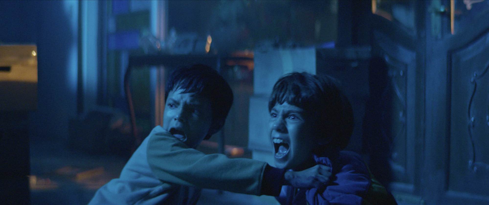 No Dejes a los Niños Solos: terror, infancia y nostalgia por los 80 en el cine mexicano 3 No dejes a los niños solos Emilio Portes